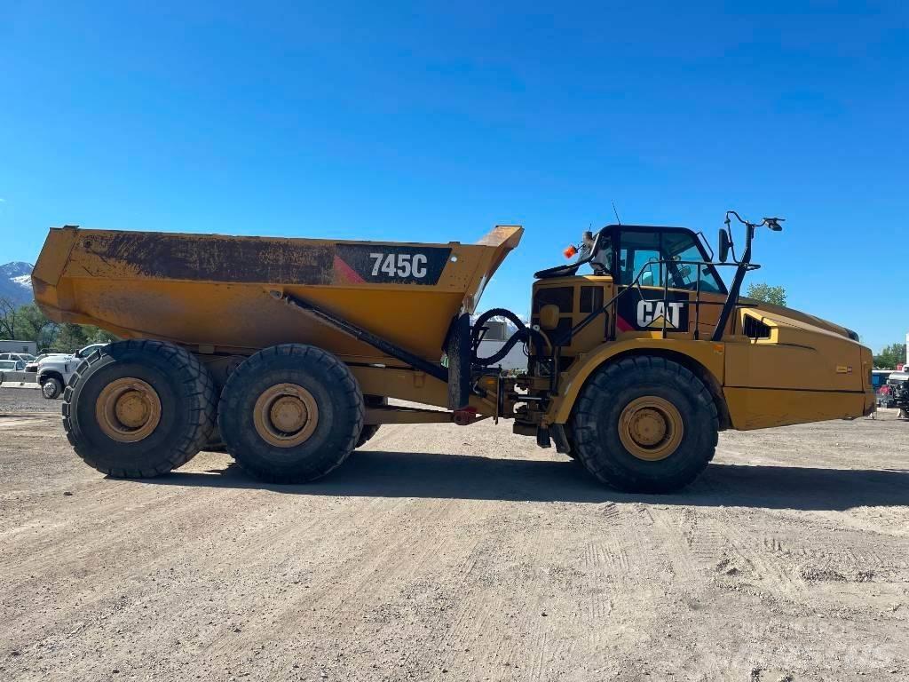 CAT 745 C 연결식 홀러