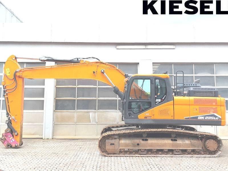 Doosan DX 235 C-7 대형 굴삭기 29톤 이상