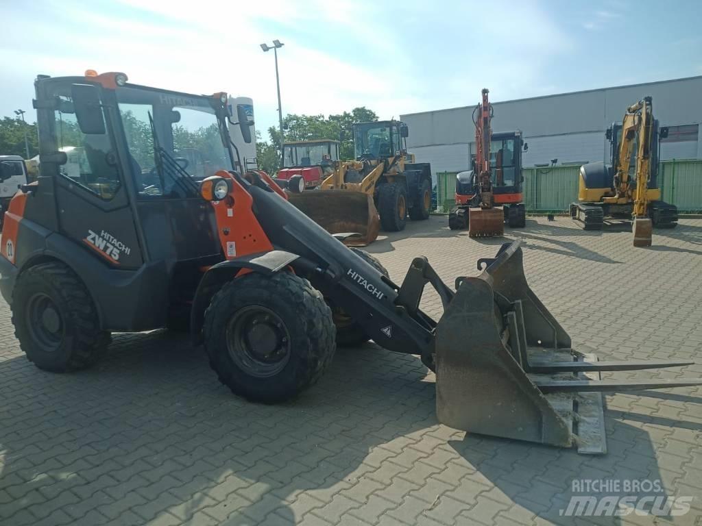 Hitachi ZW 75  휠로우더