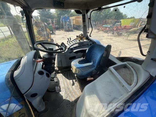 New Holland T6010 트랙터