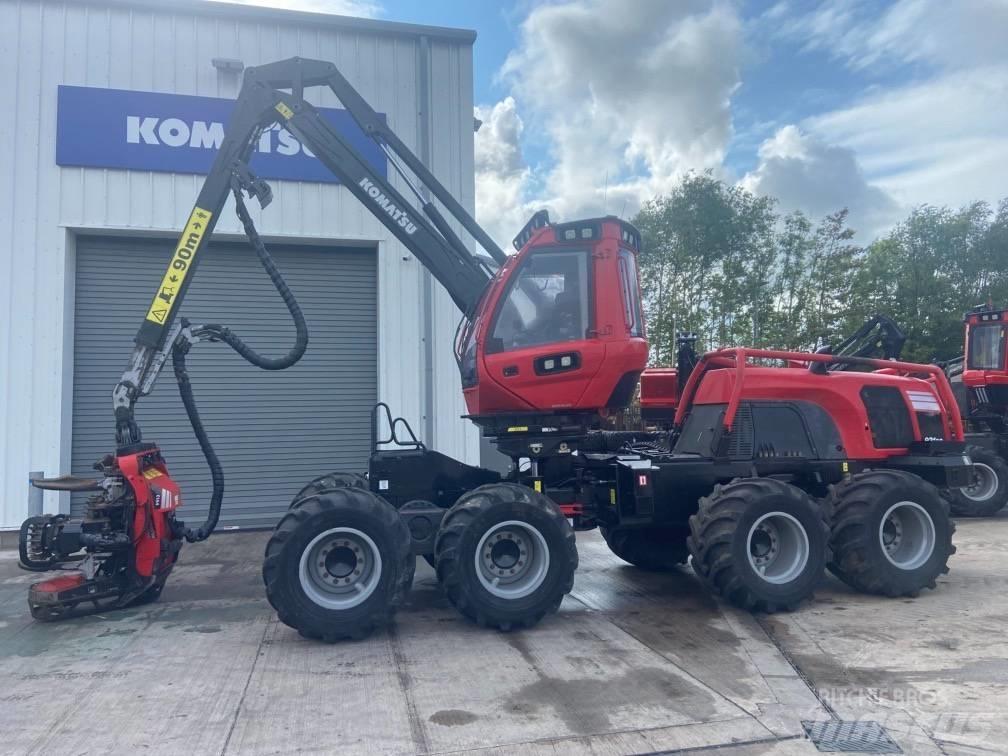 Komatsu 931XC 원목 하베스터