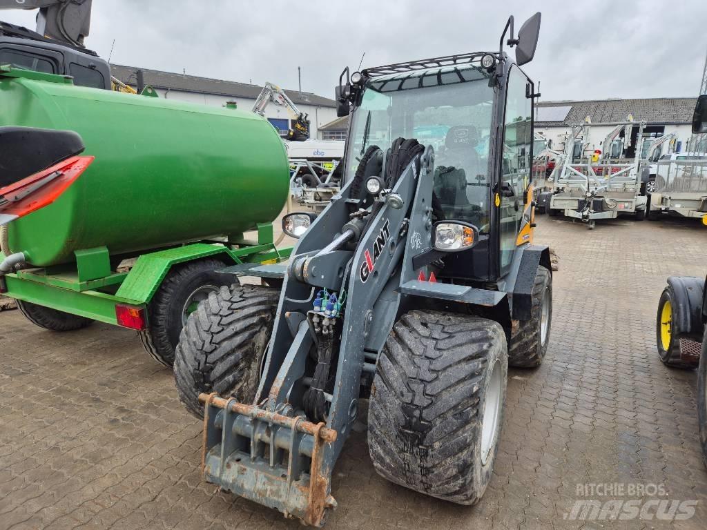 GiANT G3500 미니 로더