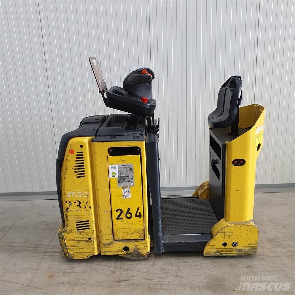 Linde P30C 견인 트럭