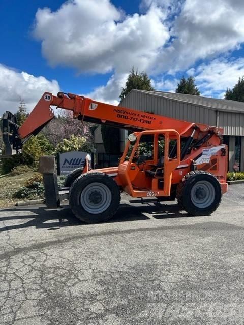 JLG 10054 험지용 트럭