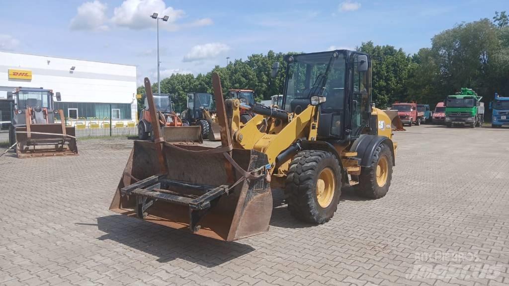 CAT 908 M  휠로우더