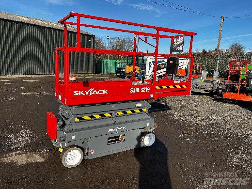 SkyJack SJ 3219 가위형 리프트