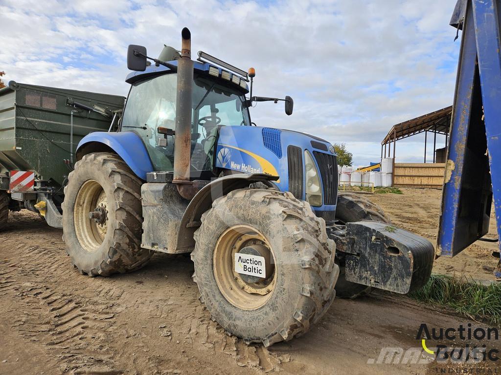 New Holland T 8040 트랙터