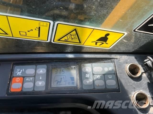 CAT 311 D 대형 굴삭기 29톤 이상
