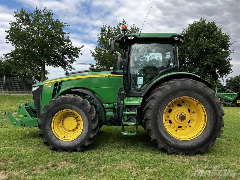 John Deere 8285R 트랙터