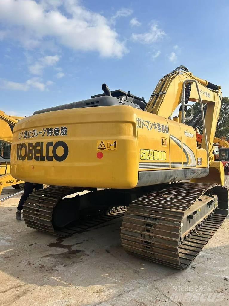 Kobelco SK 200D 대형 굴삭기 29톤 이상