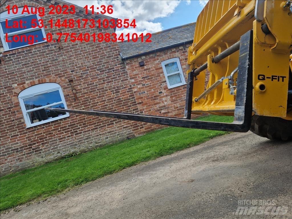 JCB 535-95 텔러 핸들러