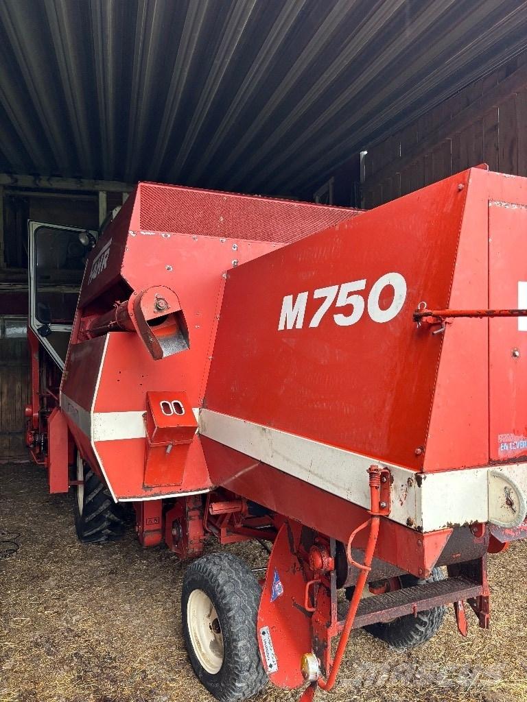 Deutz M750 콤바인 수확기