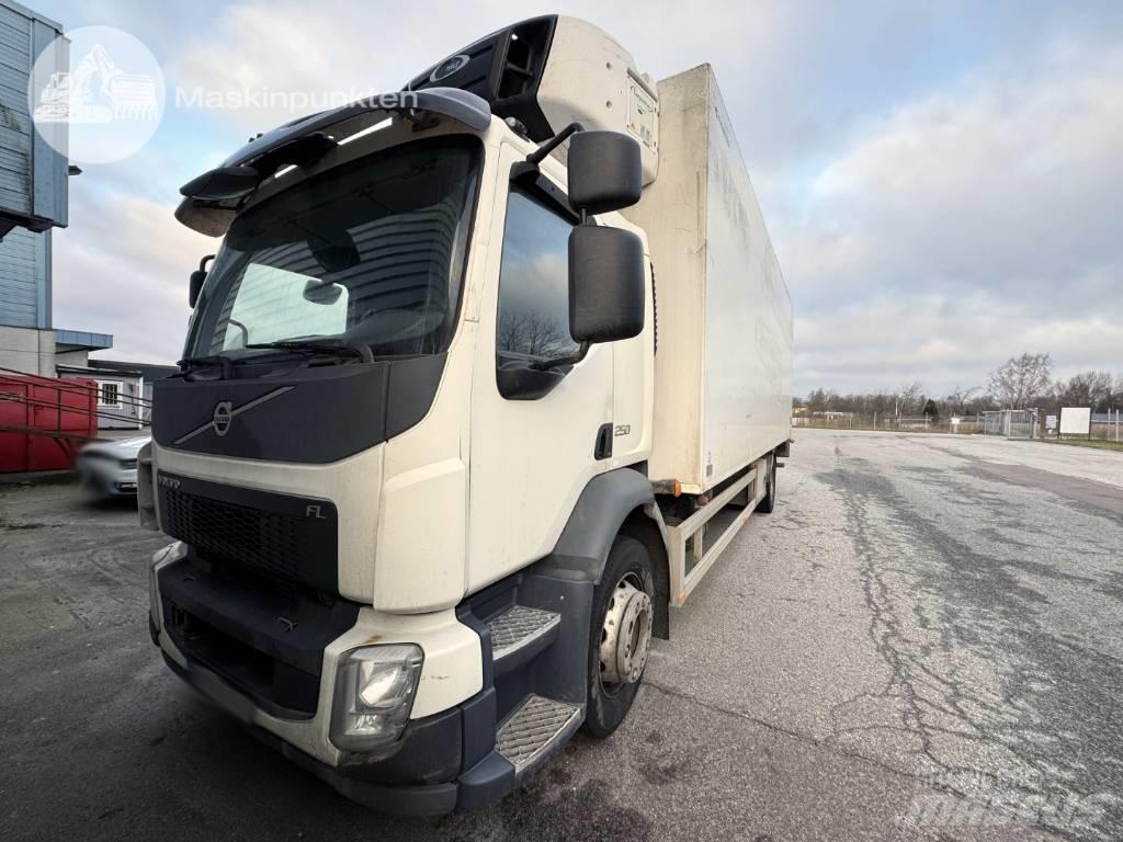 Volvo FL 250 온도 조절식 트럭