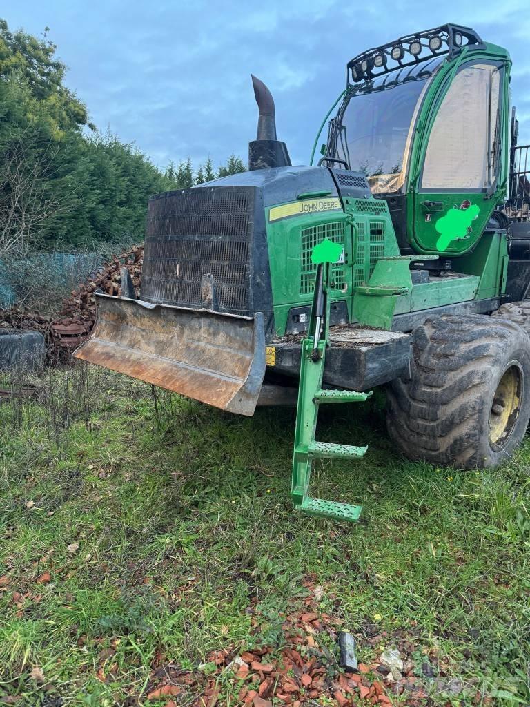 John Deere 1510G 원목 포워더