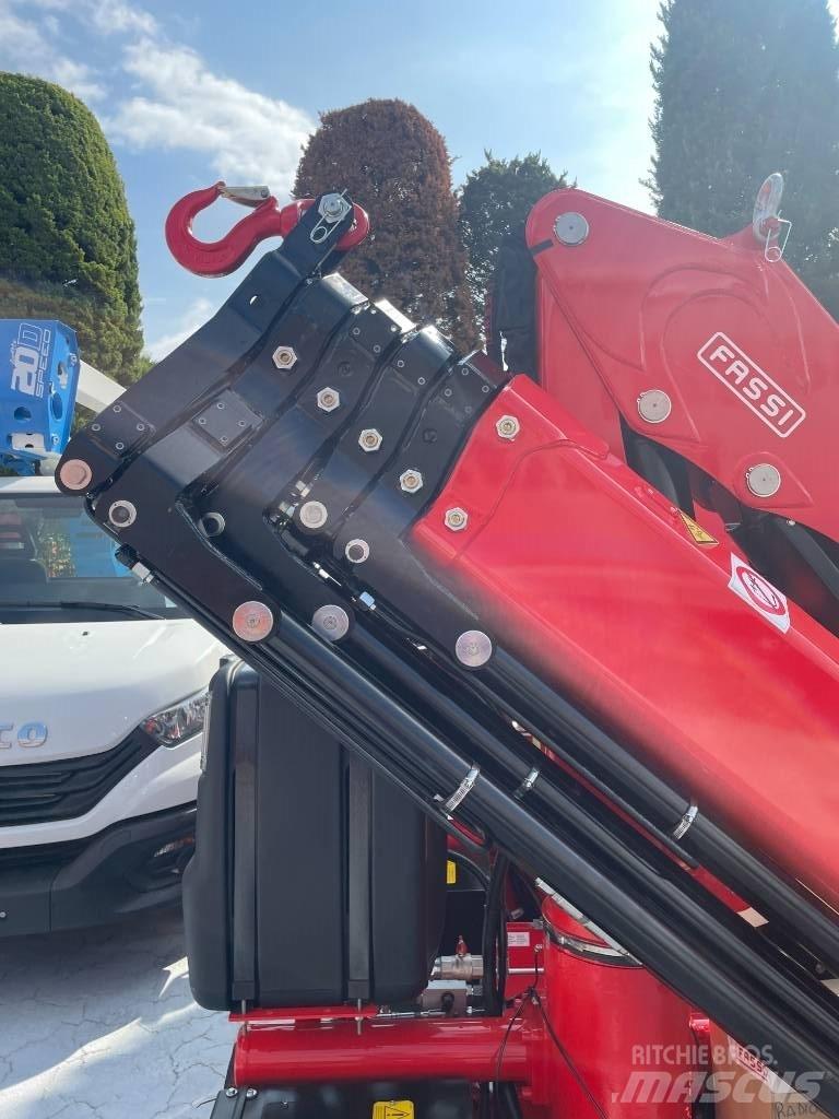 Fassi F195A.1.25 로더 크레인