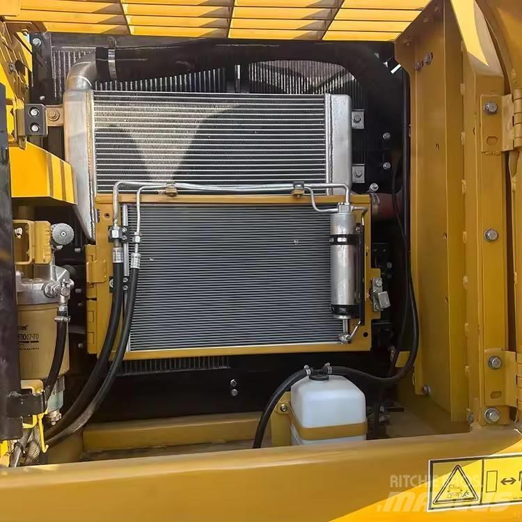 CAT 320 D2L 대형 굴삭기 29톤 이상