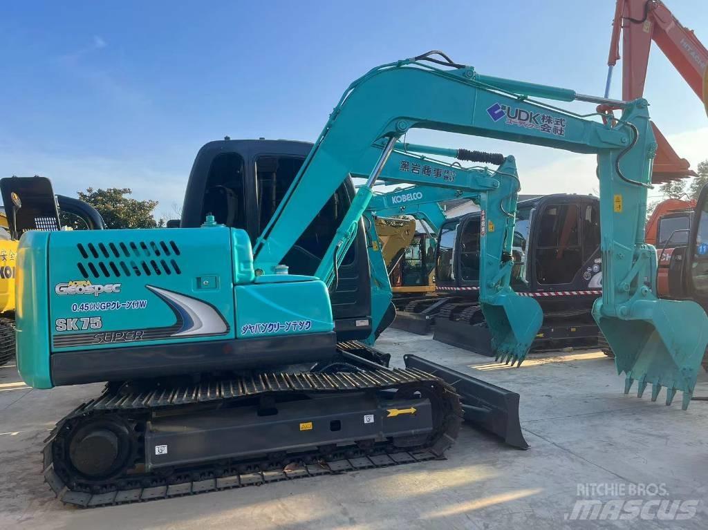 Kobelco SK75-8 대형 굴삭기 29톤 이상