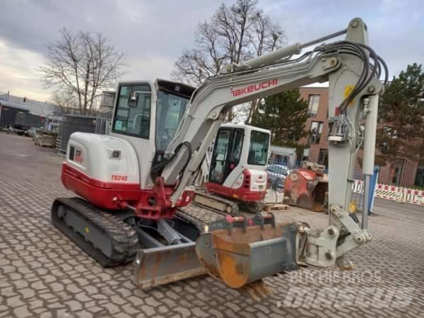 Takeuchi TB 240 DPF 소형 굴삭기 7톤 미만