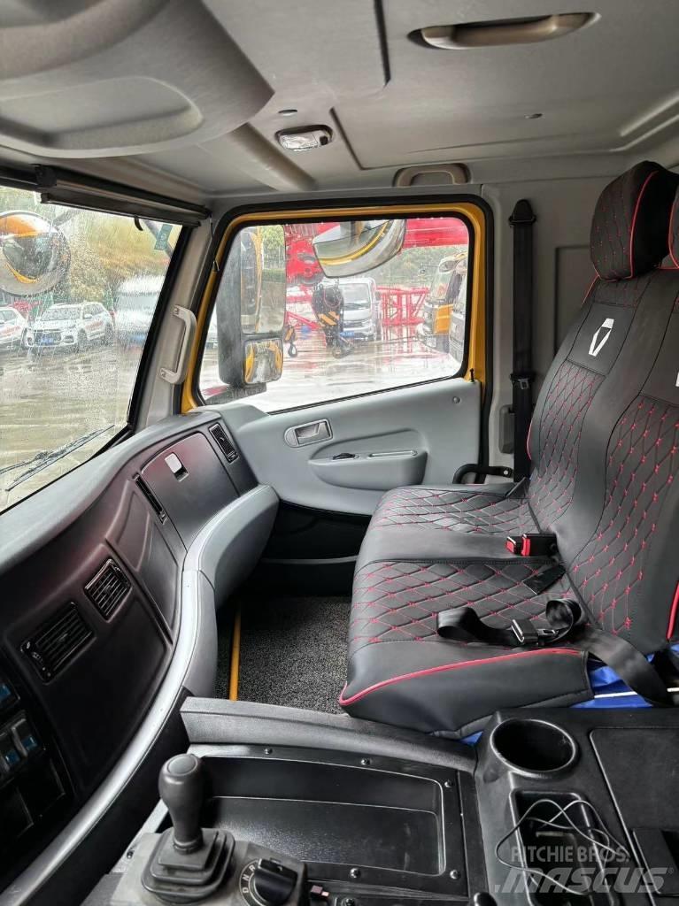 XCMG XCT240 A/T 크레인