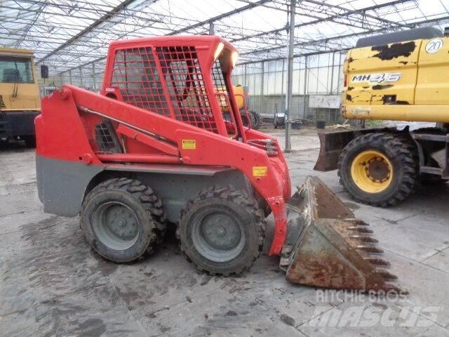 Bobcat S130  스키드로더