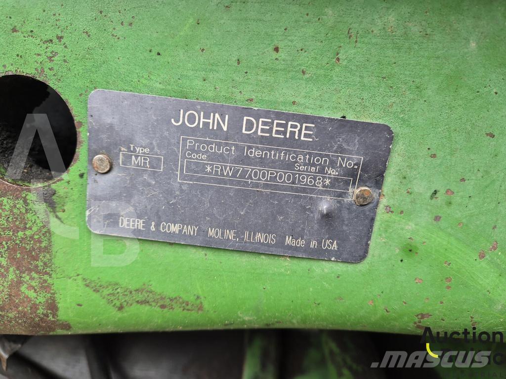 John Deere 7700 원목 포워더