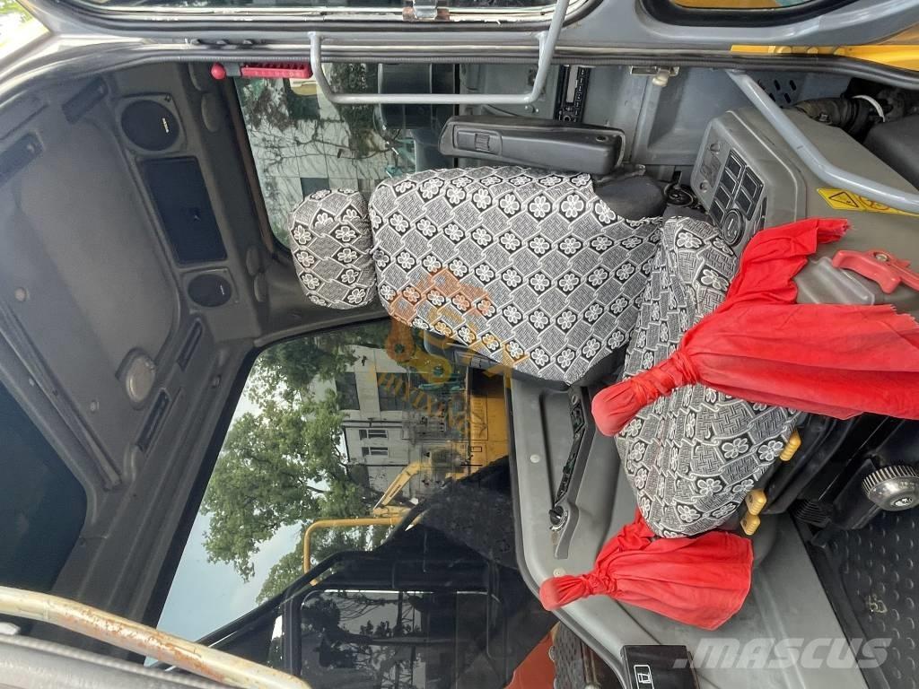Volvo EC 200 D 대형 굴삭기 29톤 이상