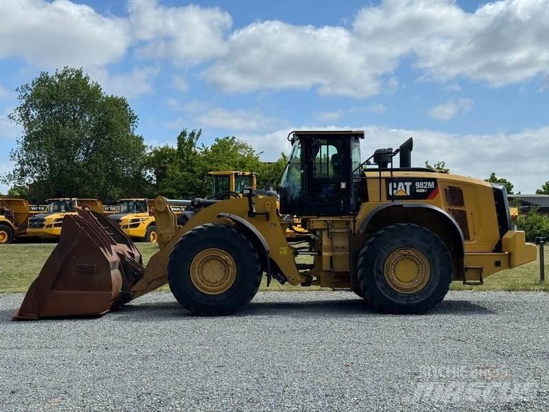 CAT 982 M  휠로우더