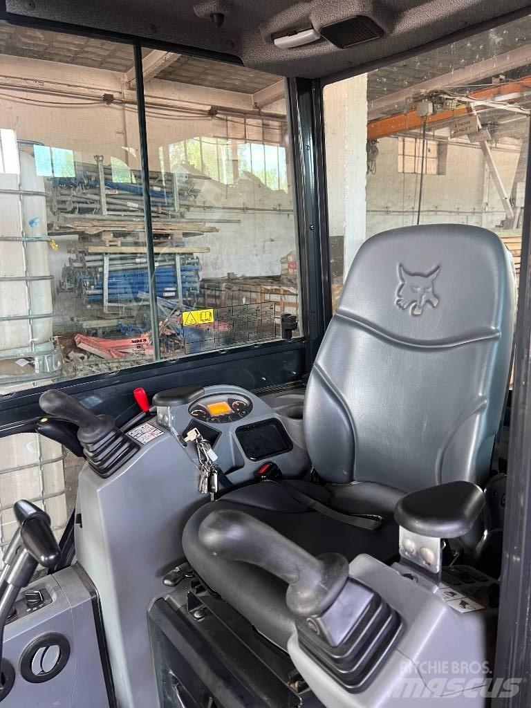 Bobcat E 19 소형 굴삭기 7톤 미만