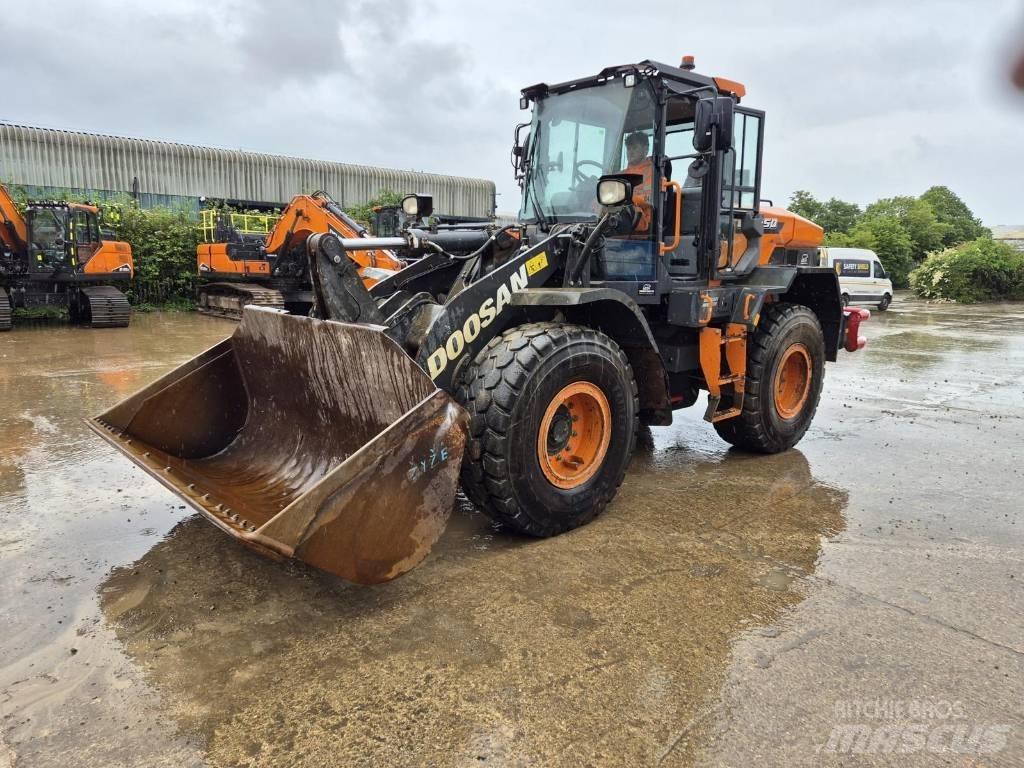 Doosan DL 250-7  휠로우더