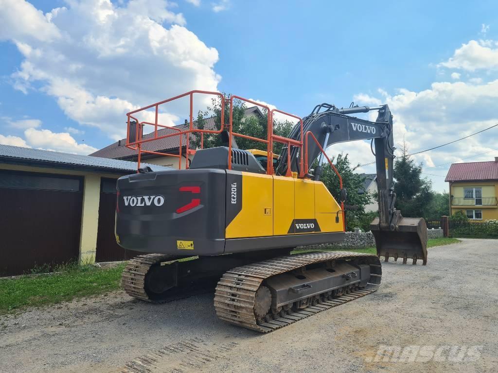 Volvo EC 220 E 대형 굴삭기 29톤 이상