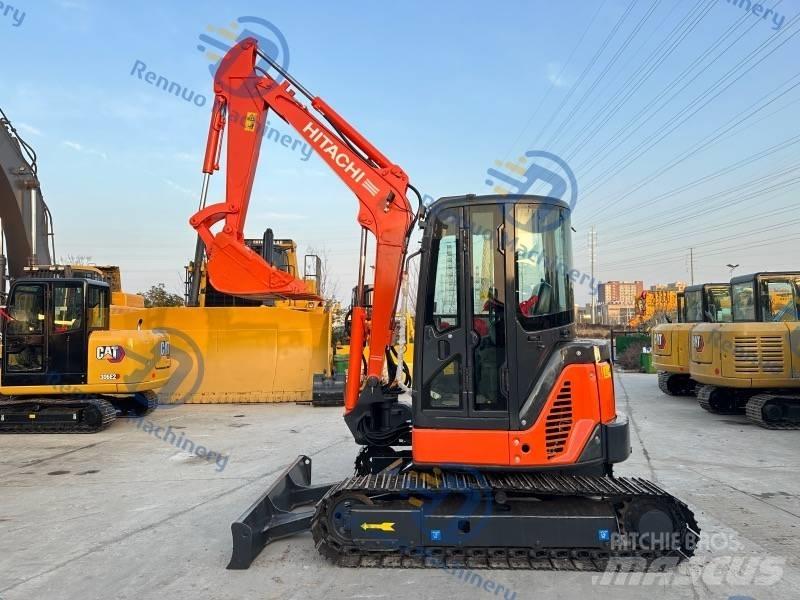 Hitachi ZX 50 소형 굴삭기 7톤 미만