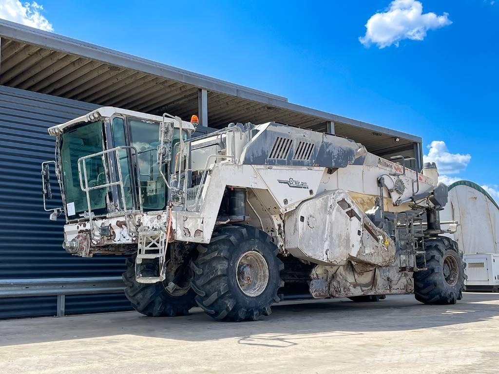 Wirtgen WR 240I 아스팔트 리사이클러