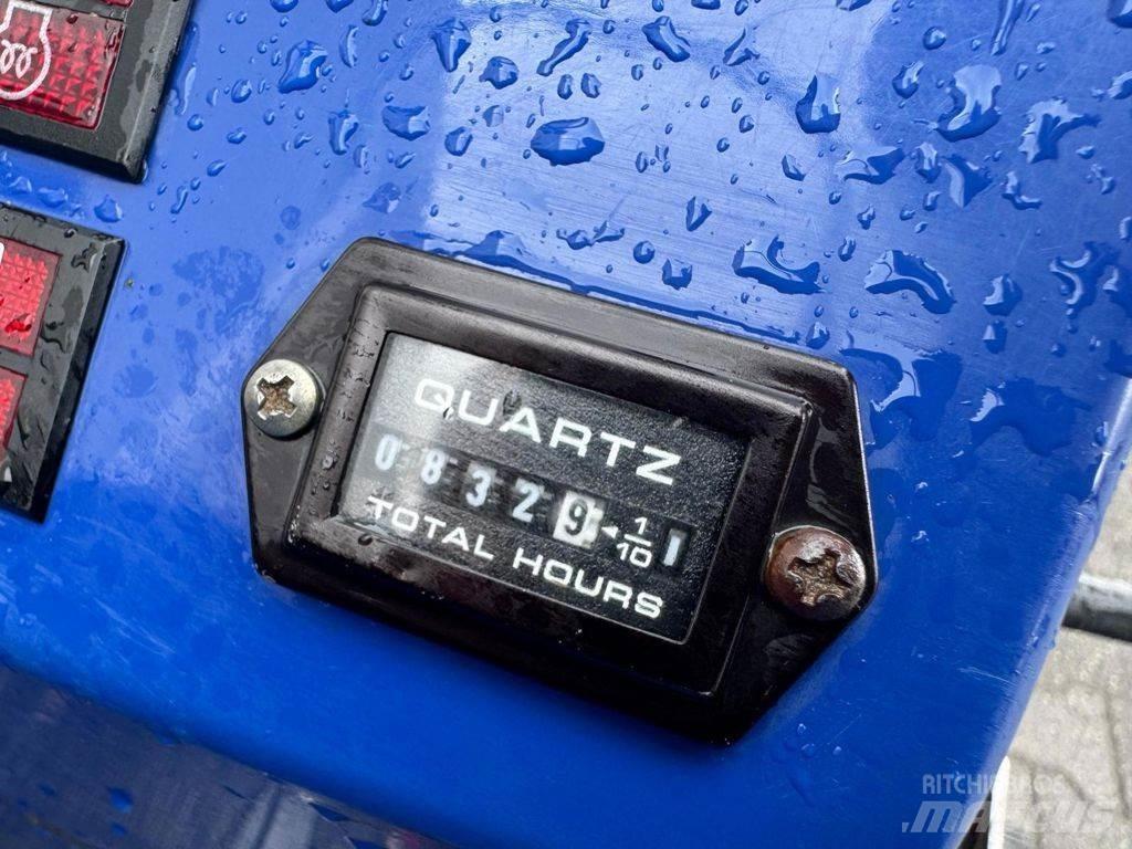 Doosan DX10Z 소형 굴삭기 7톤 미만