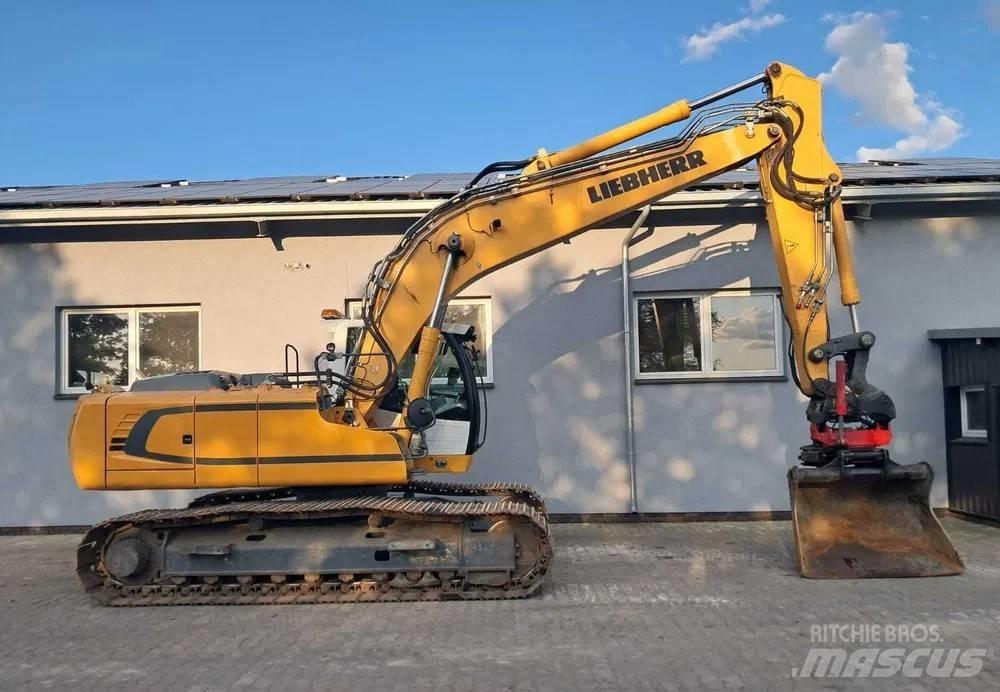 Liebherr R 926 LC 대형 굴삭기 29톤 이상
