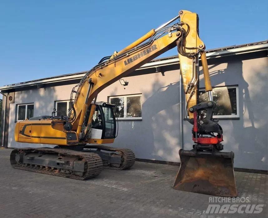 Liebherr R 926 LC 대형 굴삭기 29톤 이상