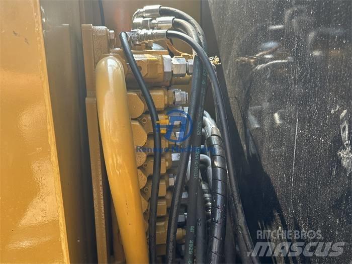 CAT 306E 소형 굴삭기 7톤 미만