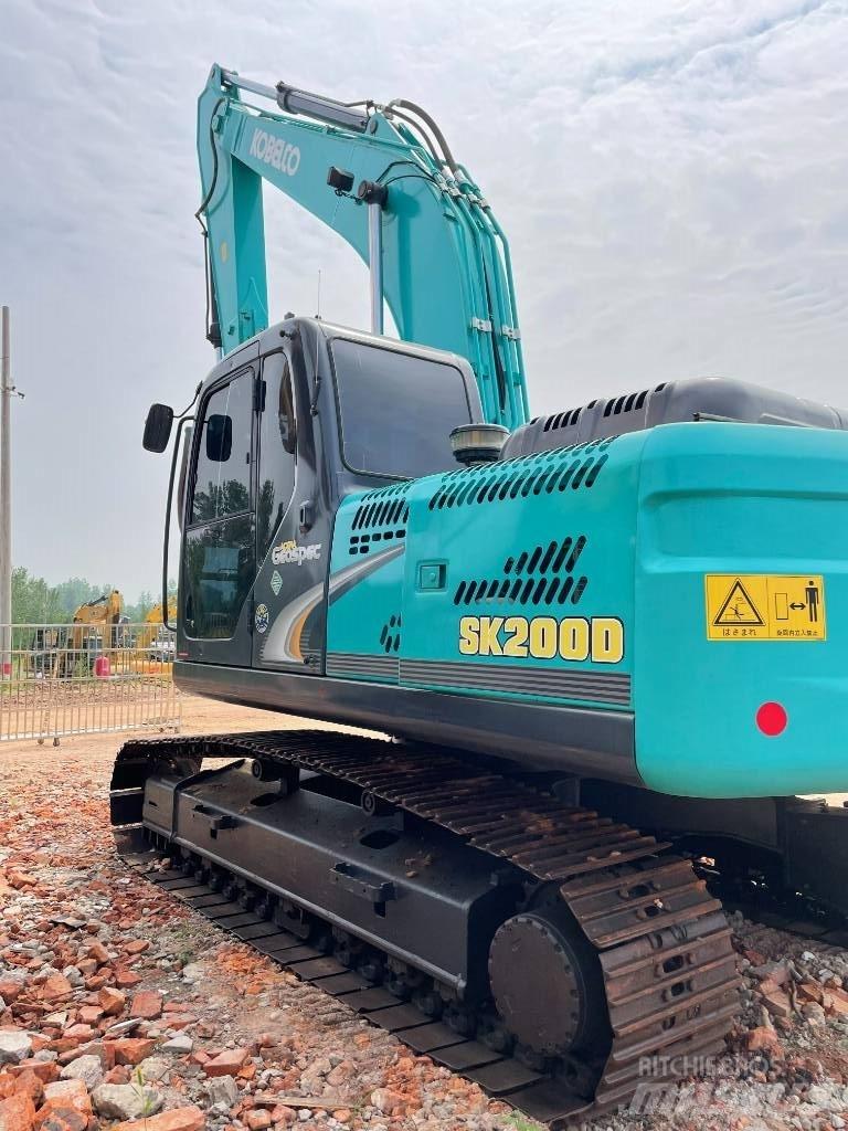 Kobelco 200 대형 굴삭기 29톤 이상