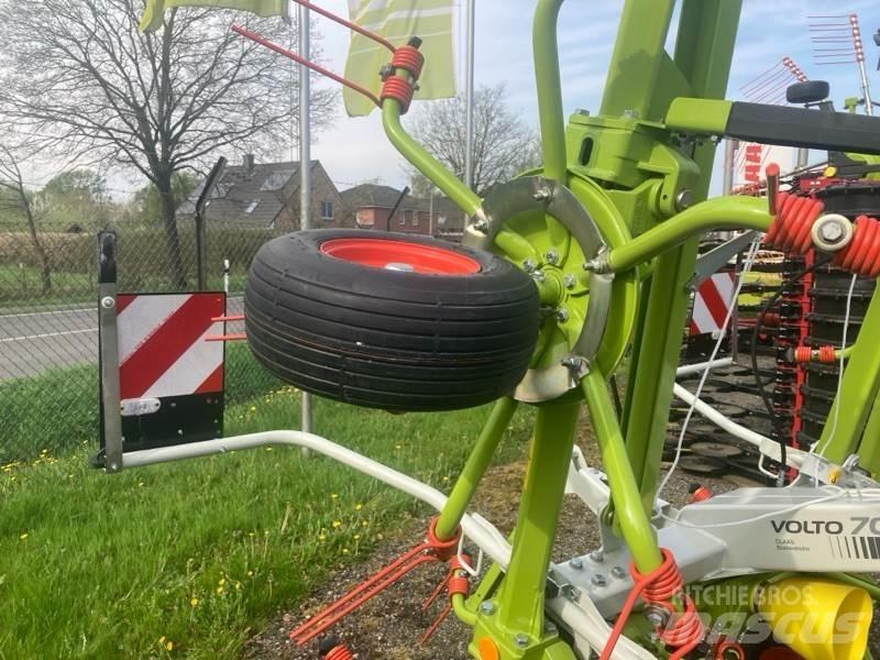CLAAS Volto 700 갈퀴 및 테더