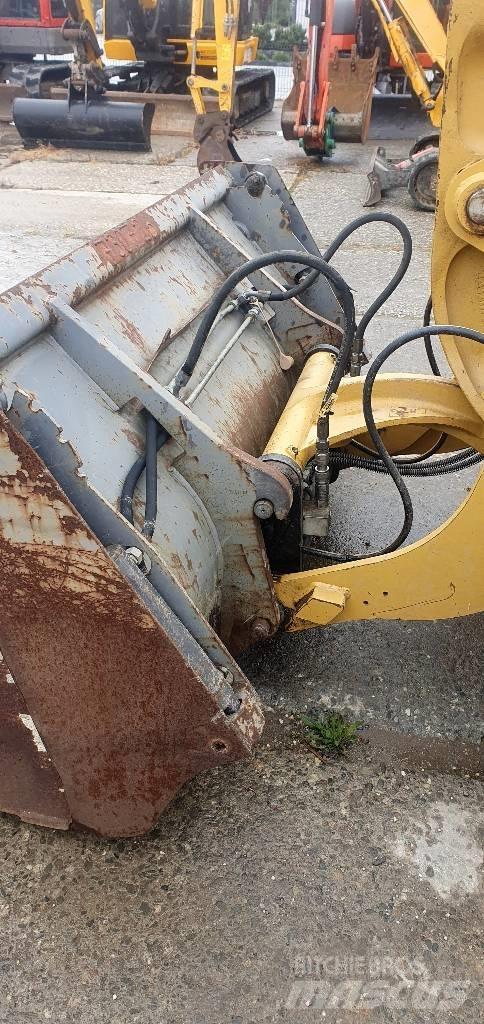 CAT 906M  휠로우더
