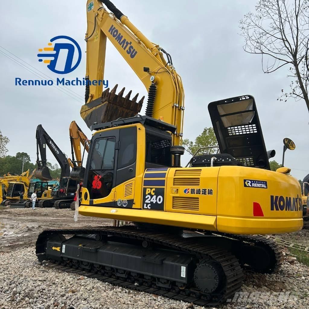 Komatsu PC 240 LC 대형 굴삭기 29톤 이상