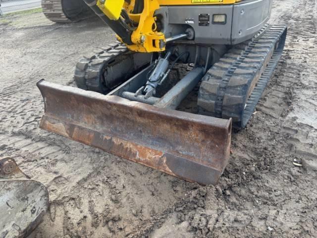 Bobcat E 50 소형 굴삭기 7톤 미만