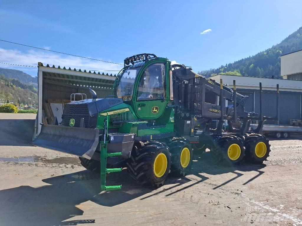 John Deere 910G 원목 포워더