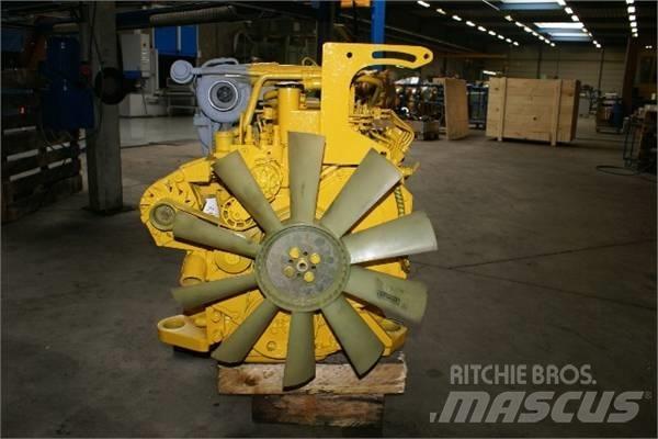 Komatsu SA4D102E 엔진