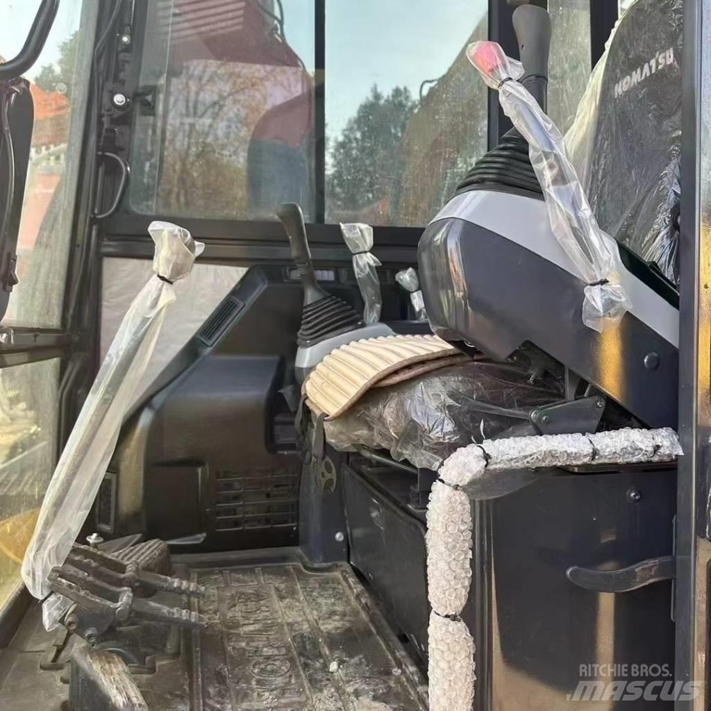 Komatsu PC 56-7 대형 굴삭기 29톤 이상