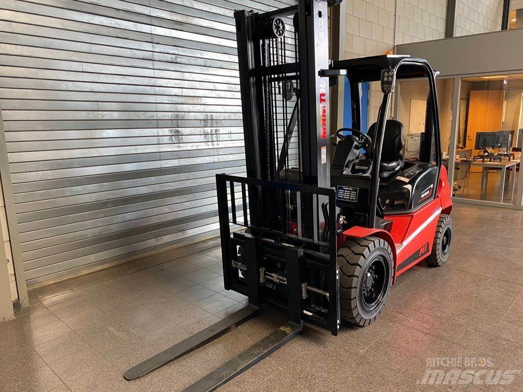 Manitou MI 30 D 디젤 지게차