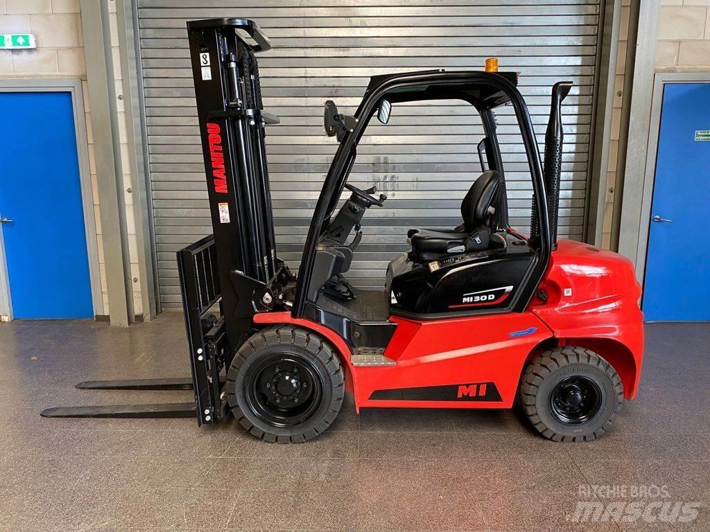 Manitou MI 30 D 디젤 지게차