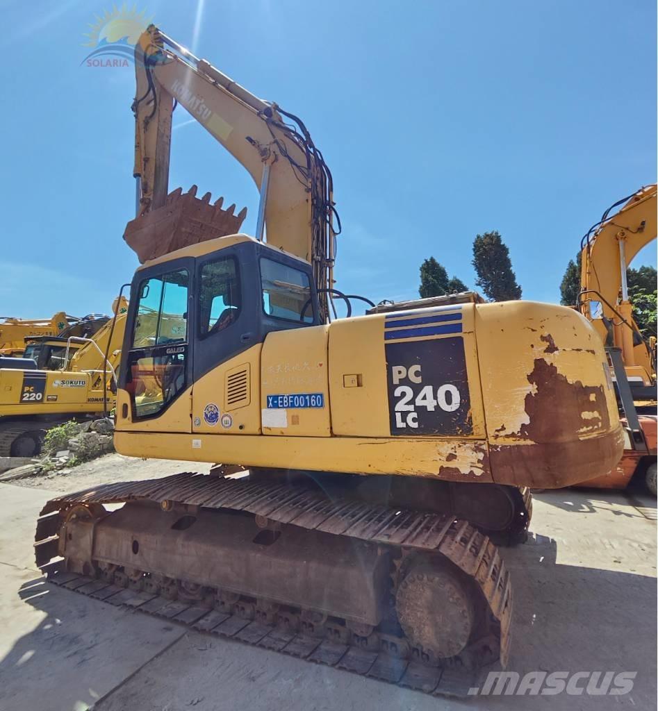 Komatsu PC 240 -7 대형 굴삭기 29톤 이상
