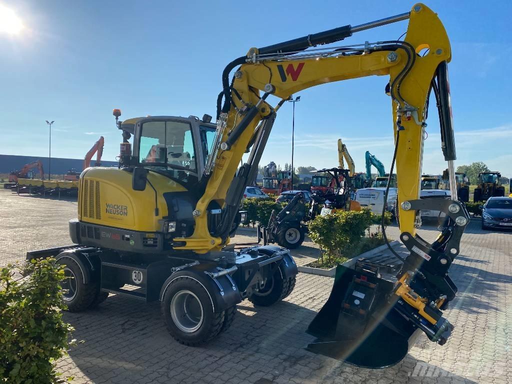 Wacker Neuson EW 65  휠 굴삭기