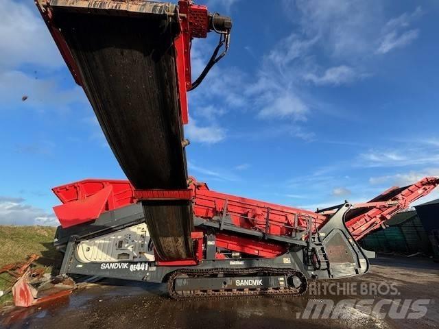 Sandvik QE 441 이동식 선별기