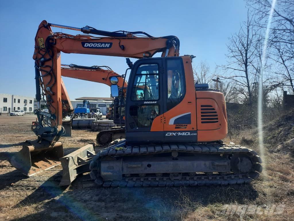 Doosan DX140LCR-5 대형 굴삭기 29톤 이상